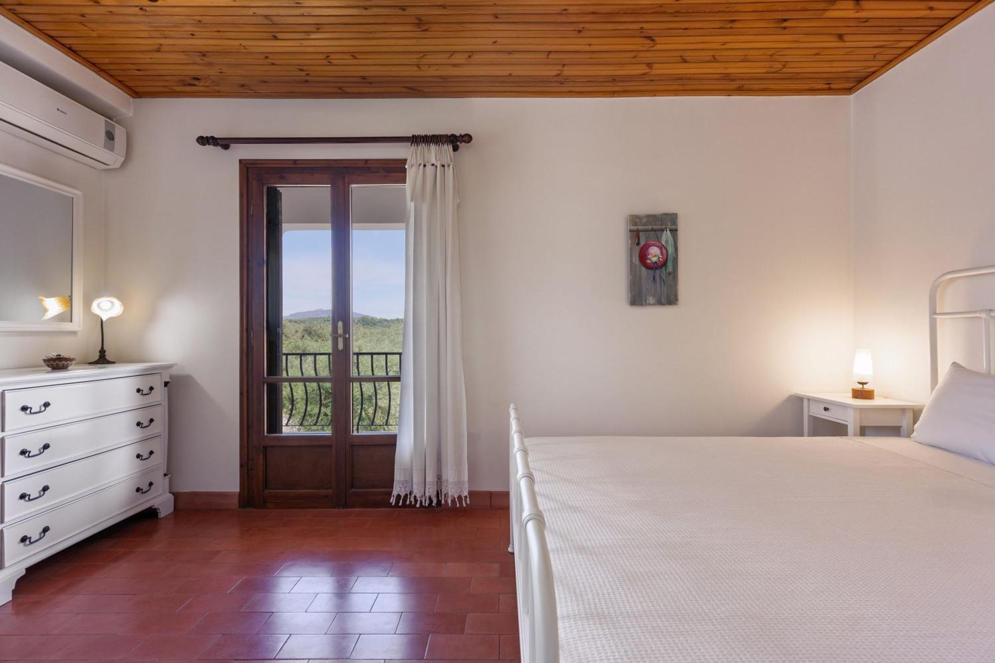 Villa Lola - 3 Bedrooms & Private Pool Lithakia  Exteriör bild