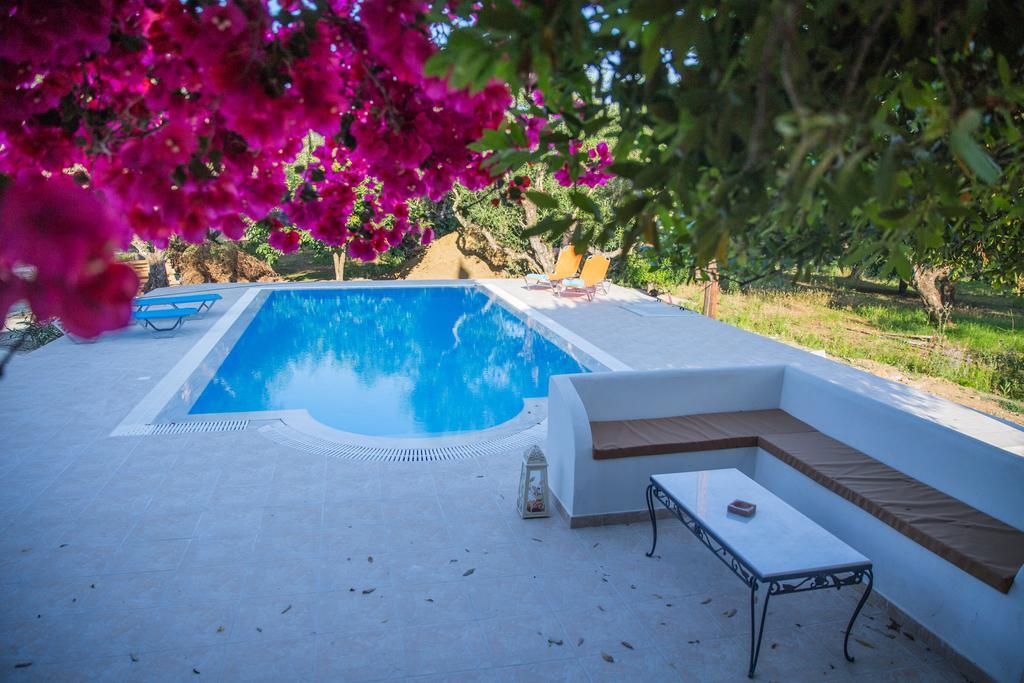 Villa Lola - 3 Bedrooms & Private Pool Lithakia  Exteriör bild